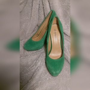 Green pumps